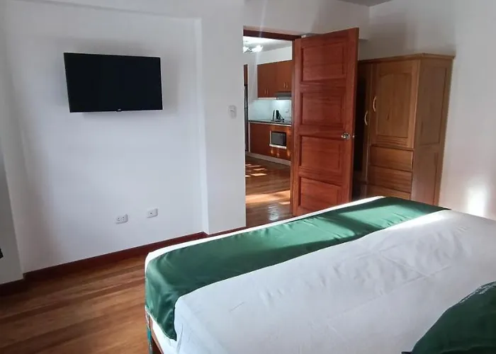 Aparthotel 7th Wonder 4*